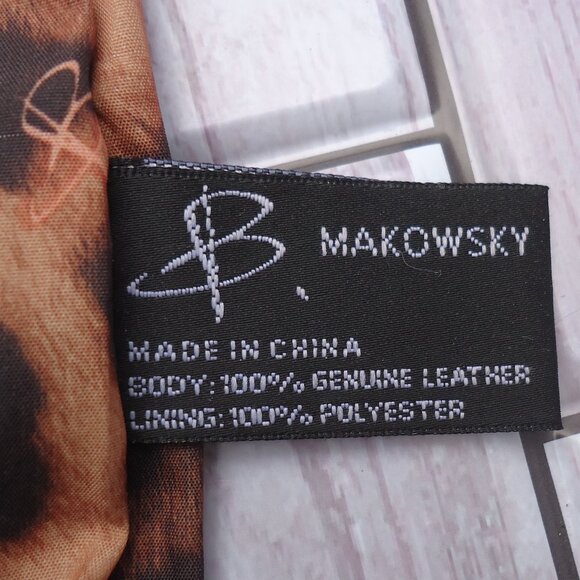 B. Makowsky designer pebble leather crossbody bag/ purse. - Picture 13 of 16